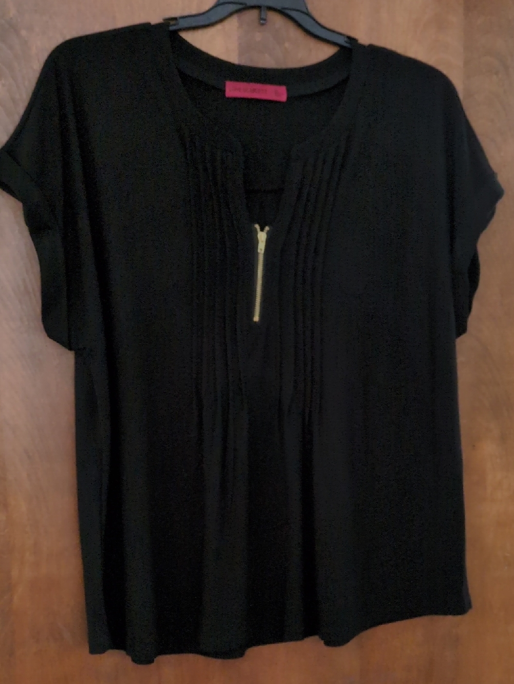 Scarlett Black Short-Sleeve Pintuck Top with Gold Zip
